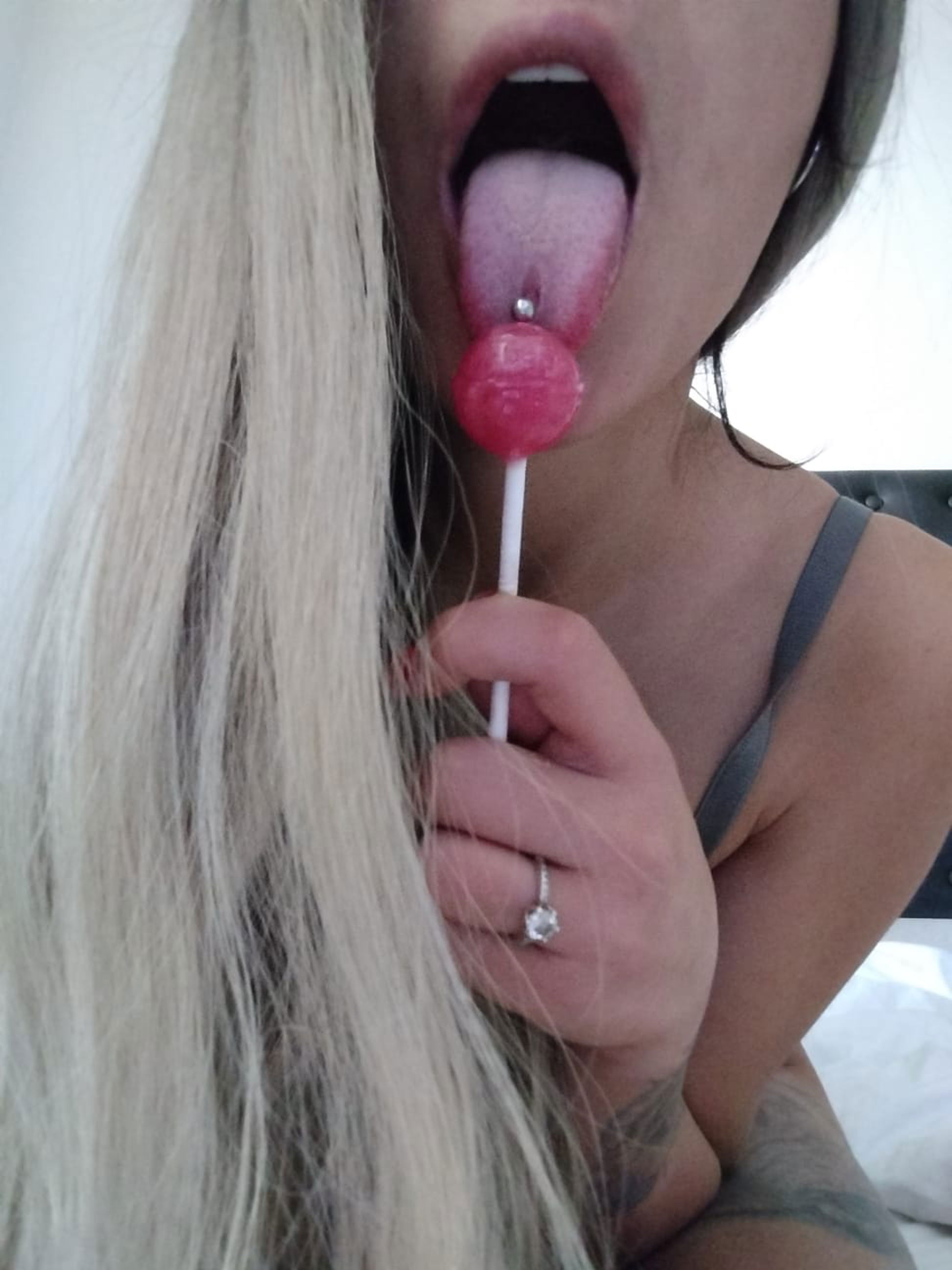 Inès - Escort haut de gamme Toulon